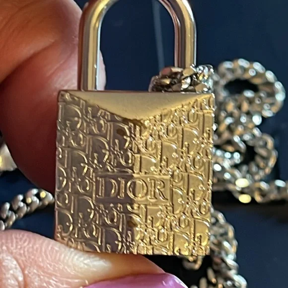 Preloved Christian Dior necklace great condition comes with box. - Picture 8 of 16